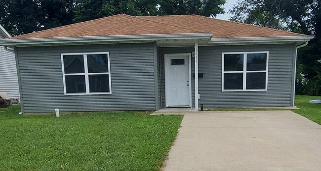 property at 1016 Emmons St