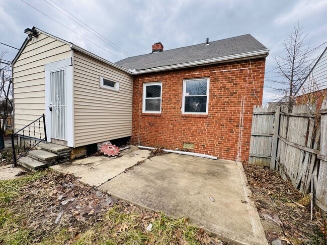 16706 Palda Dr in Cleveland, OH - Building Photo - Building Photo