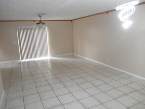 847 Summit Lake Dr in West Palm Beach, FL - Building Photo - Building Photo