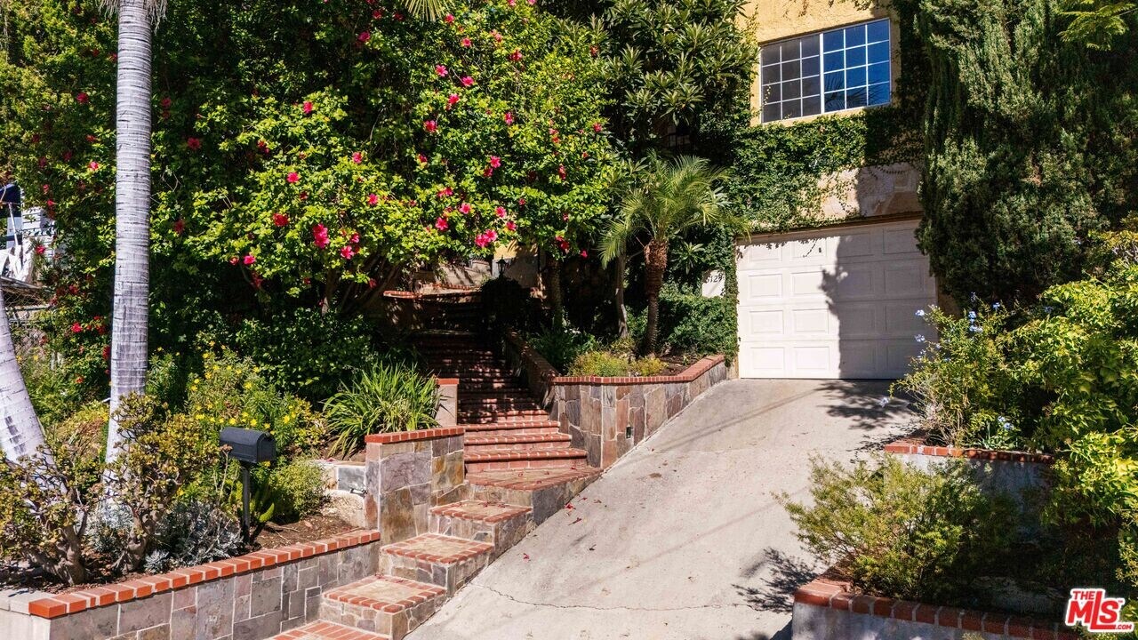 5129 Chester St in Los Angeles, CA - Building Photo