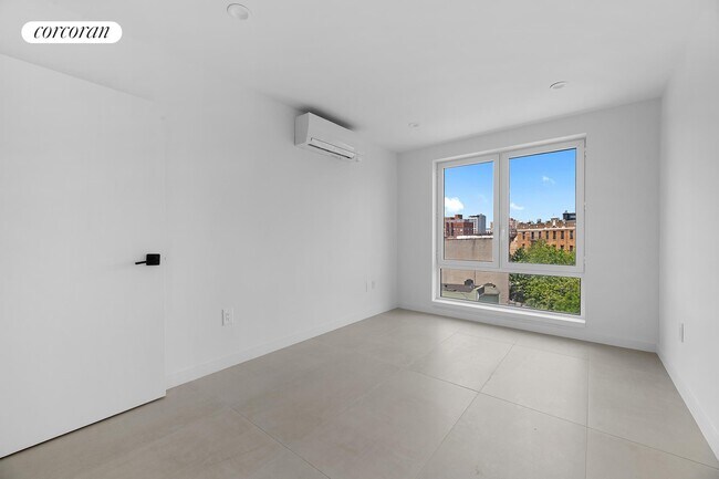 2321 Belmont Ave in Bronx, NY - Building Photo - Building Photo