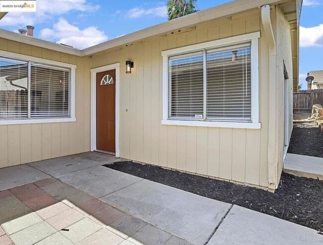 property at 1727 Linden Way
