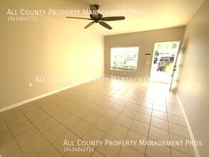 12928 Tiger Eye Dr in Venice, FL - Building Photo - Building Photo