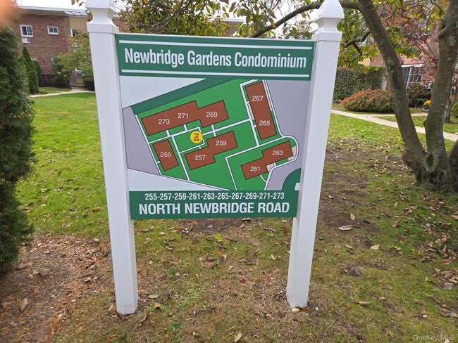 267 N Newbridge Rd in Hempstead, NY - Building Photo - Building Photo