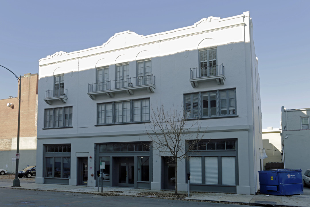 Revival Apartments in Richmond, VA - Foto de edificio