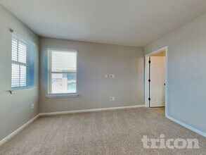 184 Vestral Rd in Hays, TX - Foto de edificio - Building Photo