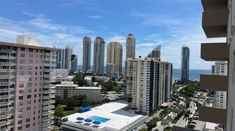 250 174th St, Unit 2106 in Sunny Isles Beach, FL - Building Photo