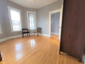 25 Martin St in Medford, MA - Building Photo - Building Photo