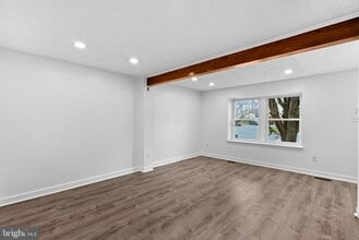 14129 Honey Hill Ct in Centreville, VA - Building Photo - Building Photo