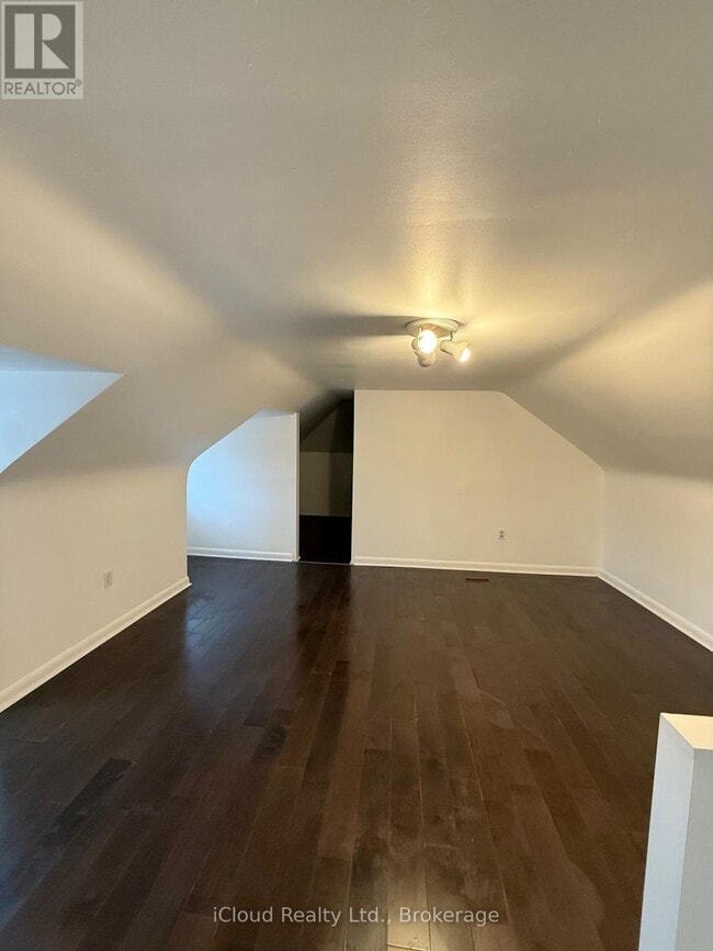 5 Caithness St W in Haldimand, ON - Building Photo - Building Photo