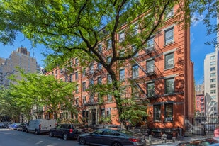 421-423 E 81st St in New York, NY - Building Photo