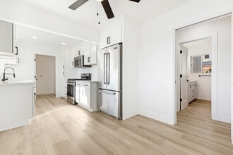 205 Plymouth Dr in Vista, CA - Building Photo - Building Photo