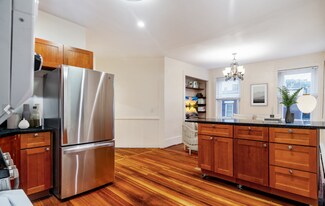 882 Huntington Ave, Unit 2 in Boston, MA - Building Photo