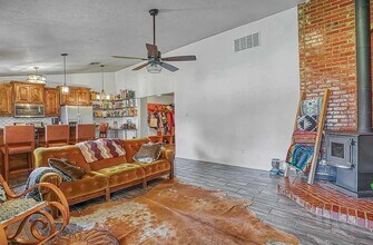 125 SE Churchill Way in Lawton, OK - Building Photo - Building Photo