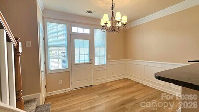 1067 Writers Way in Cornelius, NC - Building Photo - Building Photo