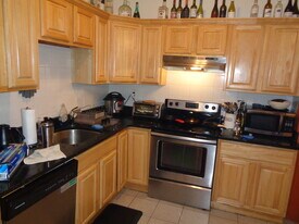 23 Aberdeen St, Unit 2 in Boston, MA - Building Photo