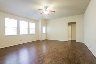 23703 Maple View Dr in Spring, TX - Building Photo - Building Photo