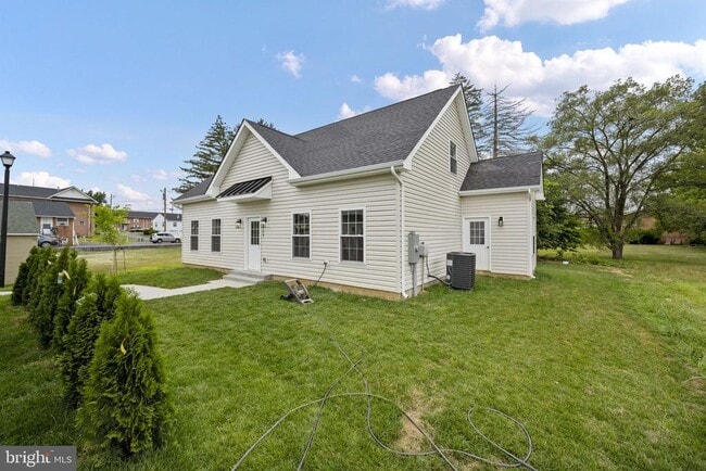 property at 2253 Papermill Rd