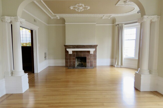 819 Ashbury St in San Francisco, CA - Building Photo - Building Photo