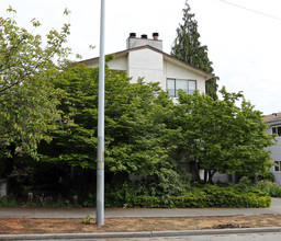 14th Ave Apartments in Seattle, WA - Building Photo - Building Photo