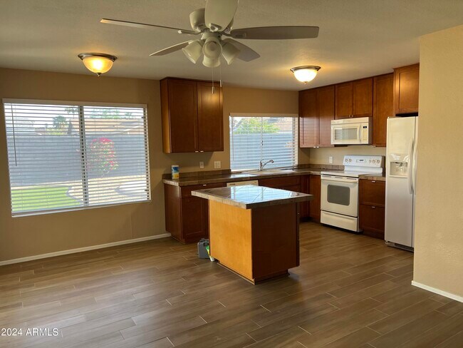 property at 835 W Harvard Dr