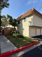 22794 Malaga Way in Lake Forest, CA - Building Photo - Building Photo