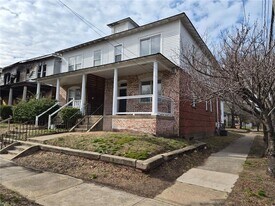 351 51st St in Newport News, VA - Building Photo