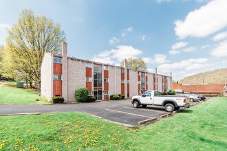 Parkside Apartments in Wilmerding, PA - Foto de edificio - Interior Photo