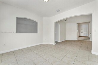 11340 NW 84th St in Doral, FL - Building Photo - Building Photo