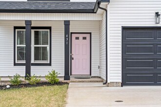 431 Mattingly Dr in Clarksville, TN - Building Photo - Building Photo