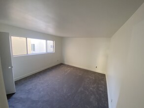 325 Monterey Blvd, Unit A in Hermosa Beach, CA - Building Photo - Building Photo