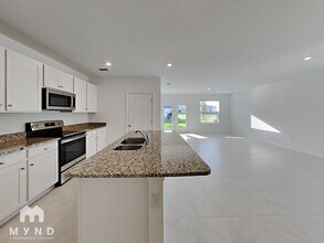 36813 Yesler Dr in Zephyrhills, FL - Building Photo - Building Photo
