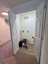 229 S Nicholas St in St. Clair, PA - Building Photo - Building Photo