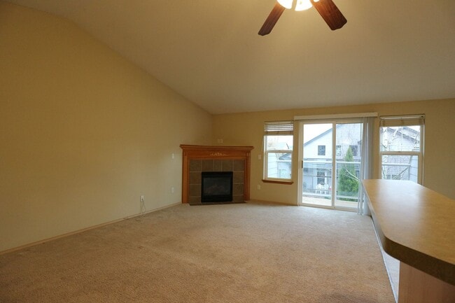 1834-1834 SE 11th Ave in Camas, WA - Building Photo - Building Photo