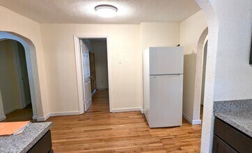85 Amsterdam Ave in Muskegon Heights, MI - Building Photo - Building Photo