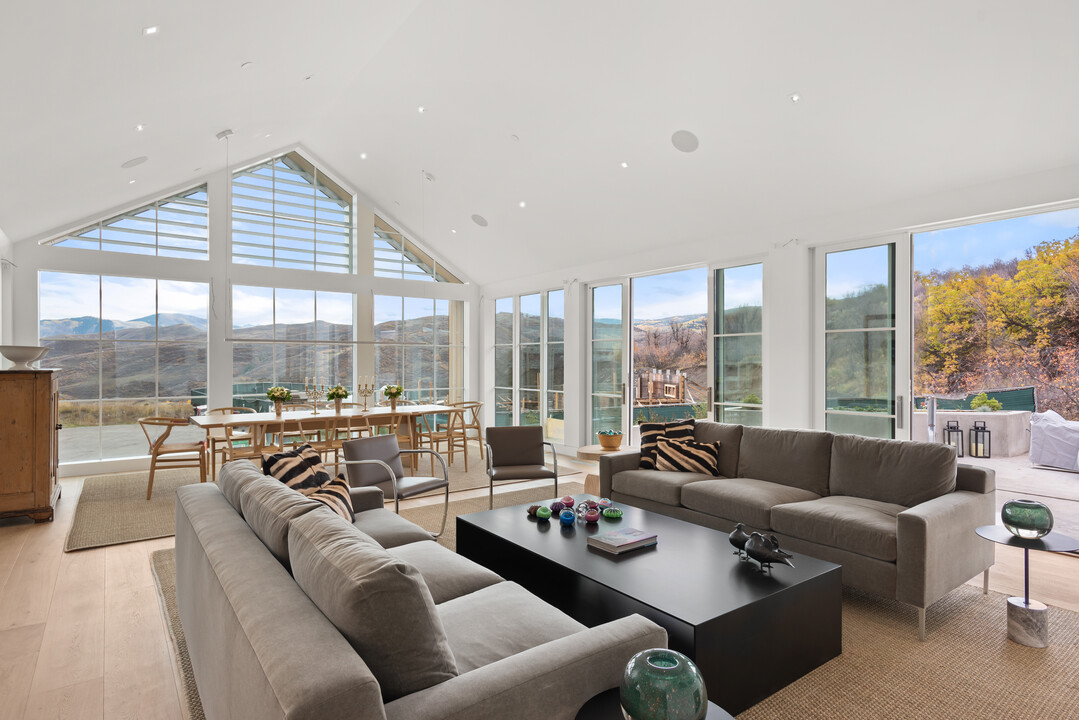 365 Branding Ln in Snowmass Village, CO - Foto de edificio