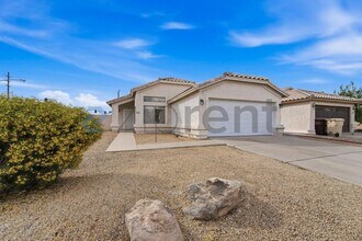 13418 N 82nd Ln in Peoria, AZ - Building Photo - Building Photo