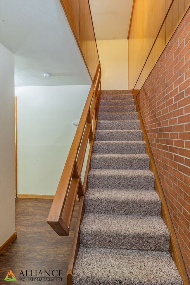 1725 Houston St in Manhattan, KS - Building Photo - Building Photo