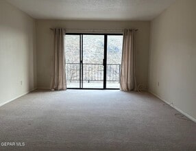 4800 N Stanton St in El Paso, TX - Building Photo - Building Photo