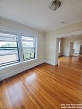 230 Harvard St, Unit 3 in Brookline, MA - Building Photo - Building Photo