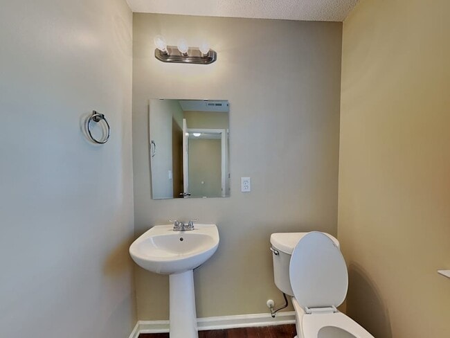6114 Mansura Dr in Raleigh, NC - Foto de edificio - Building Photo