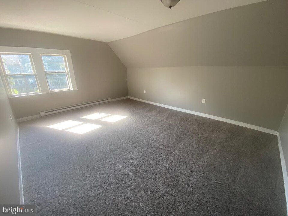 621 Madison Ave in Scranton, PA - Building Photo