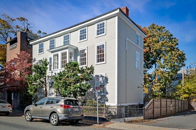 14 Lynde St in Salem, MA - Building Photo - Building Photo