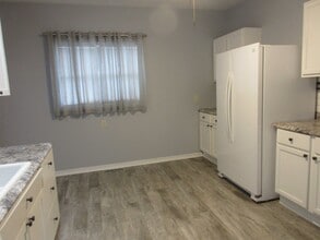 301 N Main St in South Whitley, IN - Building Photo - Building Photo