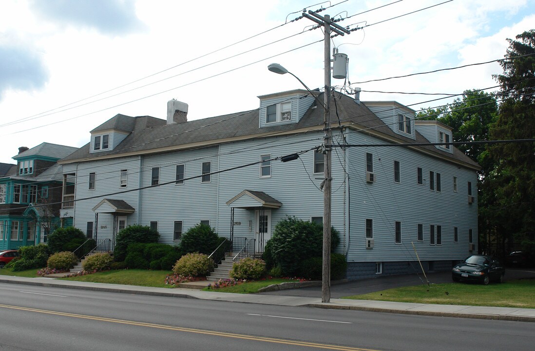 Sacred Heart Apartments in Syracuse, NY - Building Photo