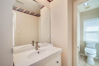 3135 Old Masters Dr in Sugar Land, TX - Building Photo - Building Photo