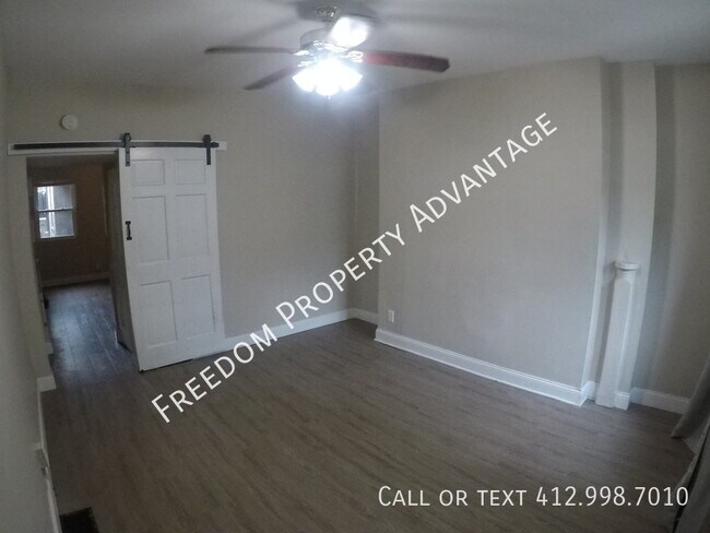 1014 Bingham St, Unit 1 in Pittsburgh, PA - Building Photo - Building Photo