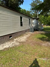 1929 Arthur Lawrence Dr in McClellanville, SC - Foto de edificio - Building Photo