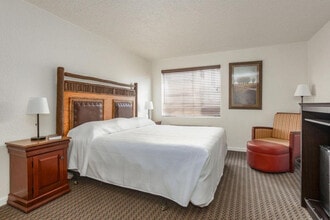 245 Jess-Jo Pkwy in Branson, MO - Building Photo - Building Photo