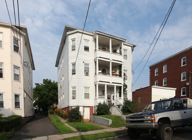 40 Horace St in New Britain, CT - Building Photo - Building Photo